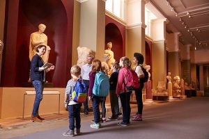 tour-guide