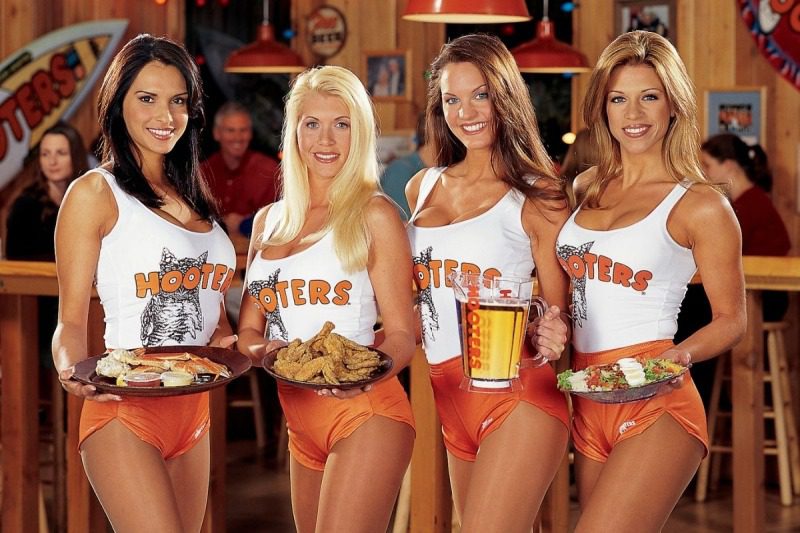 What-to-wear-to-a-Hooters-interview