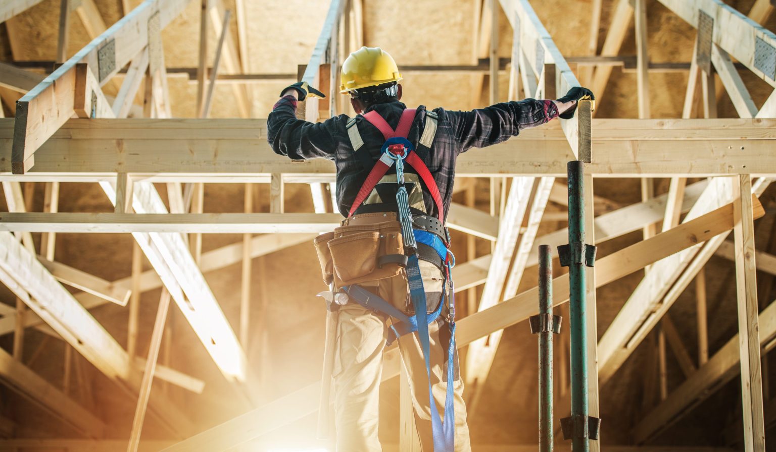 18 Pros and Cons of Being a Construction Worker