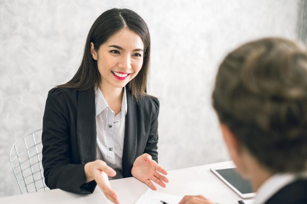 what color to wear to an interview